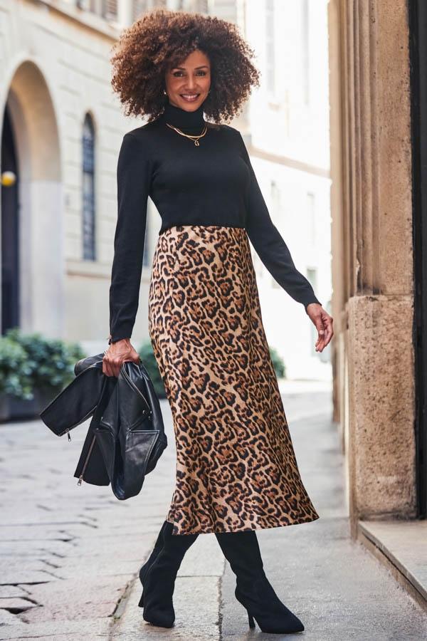 Leopard print skirt